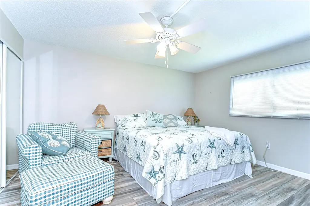 13870 Oakwood Lane Seminole FL 33776