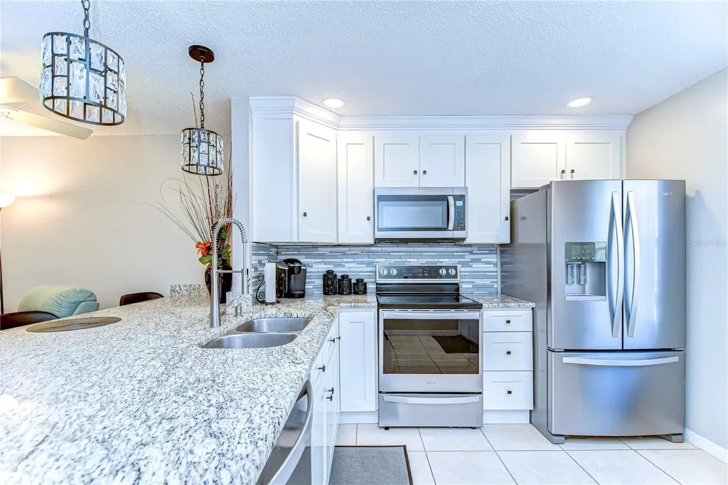 13870 Oakwood Lane Seminole FL 33776