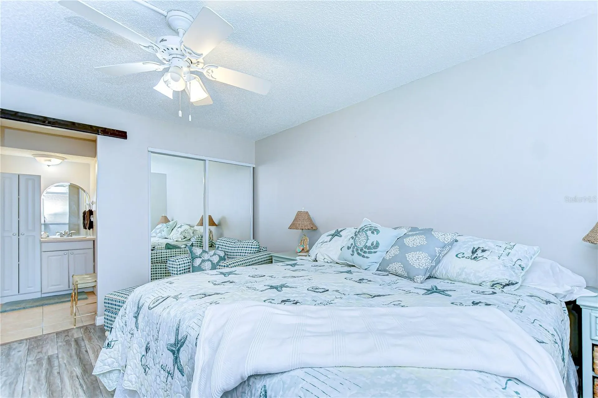 13870 Oakwood Lane Seminole FL 33776