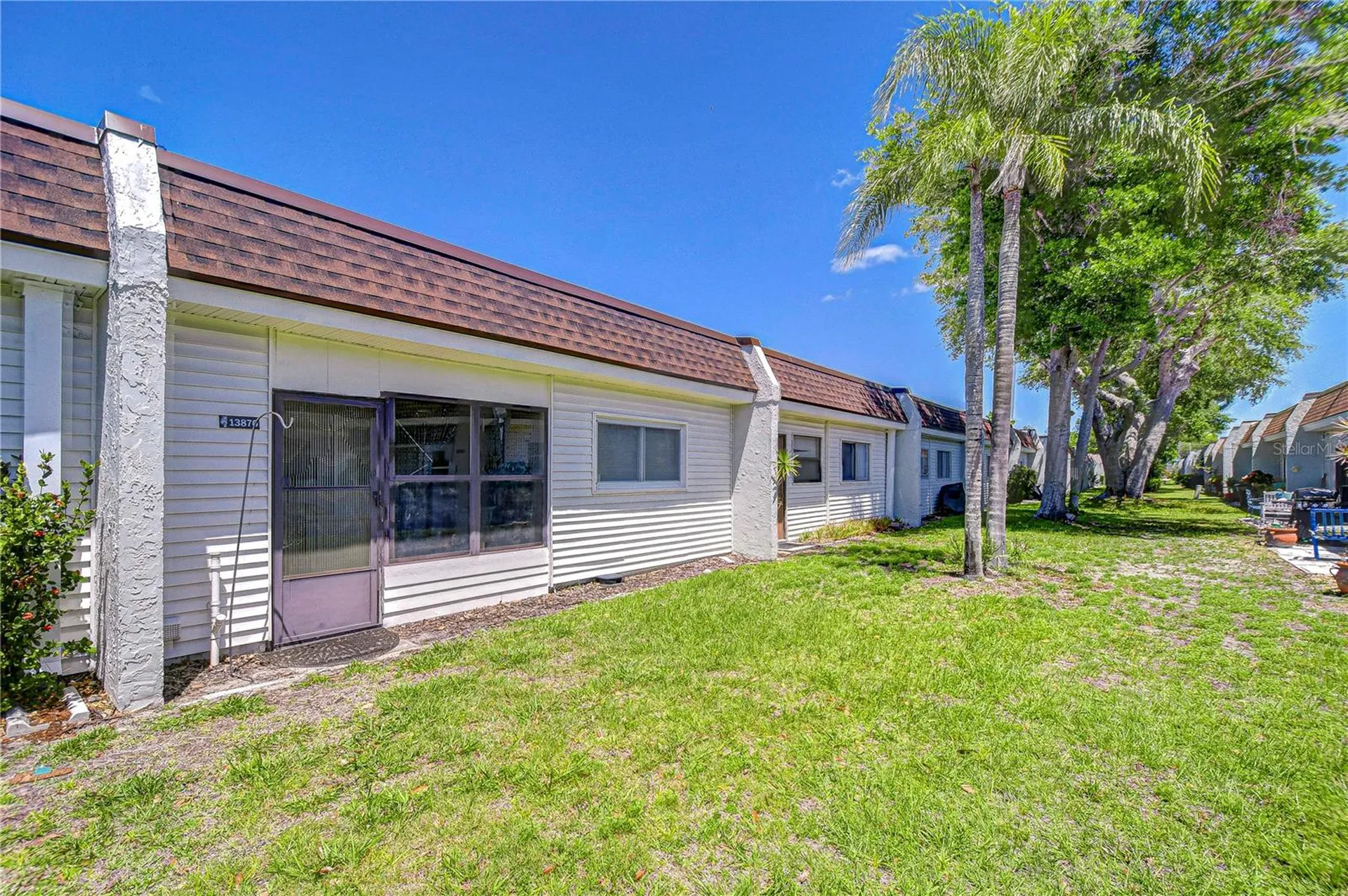 13870 Oakwood Lane Seminole FL 33776