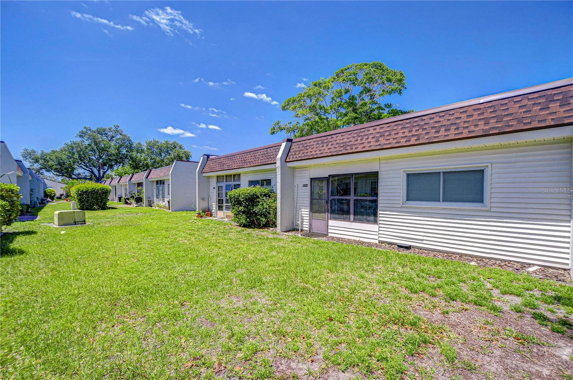 13870 Oakwood Lane Seminole FL 33776