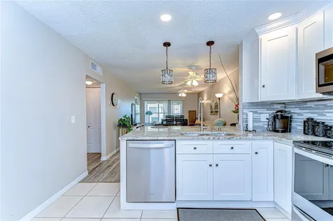 13870 Oakwood Lane Seminole FL 33776