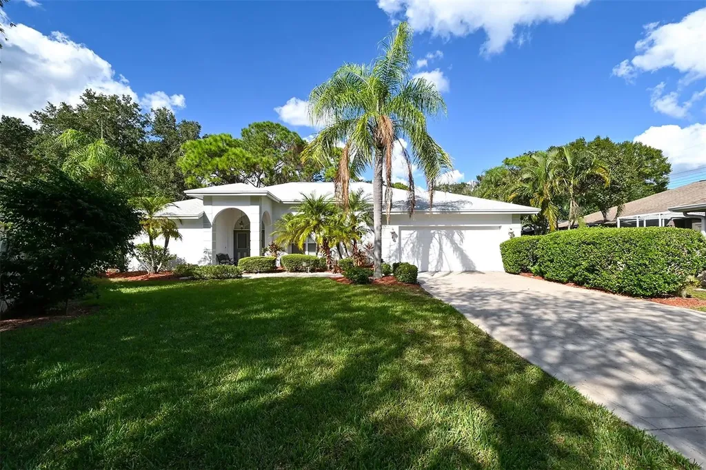 3866 Surrey Court Sarasota FL 34235