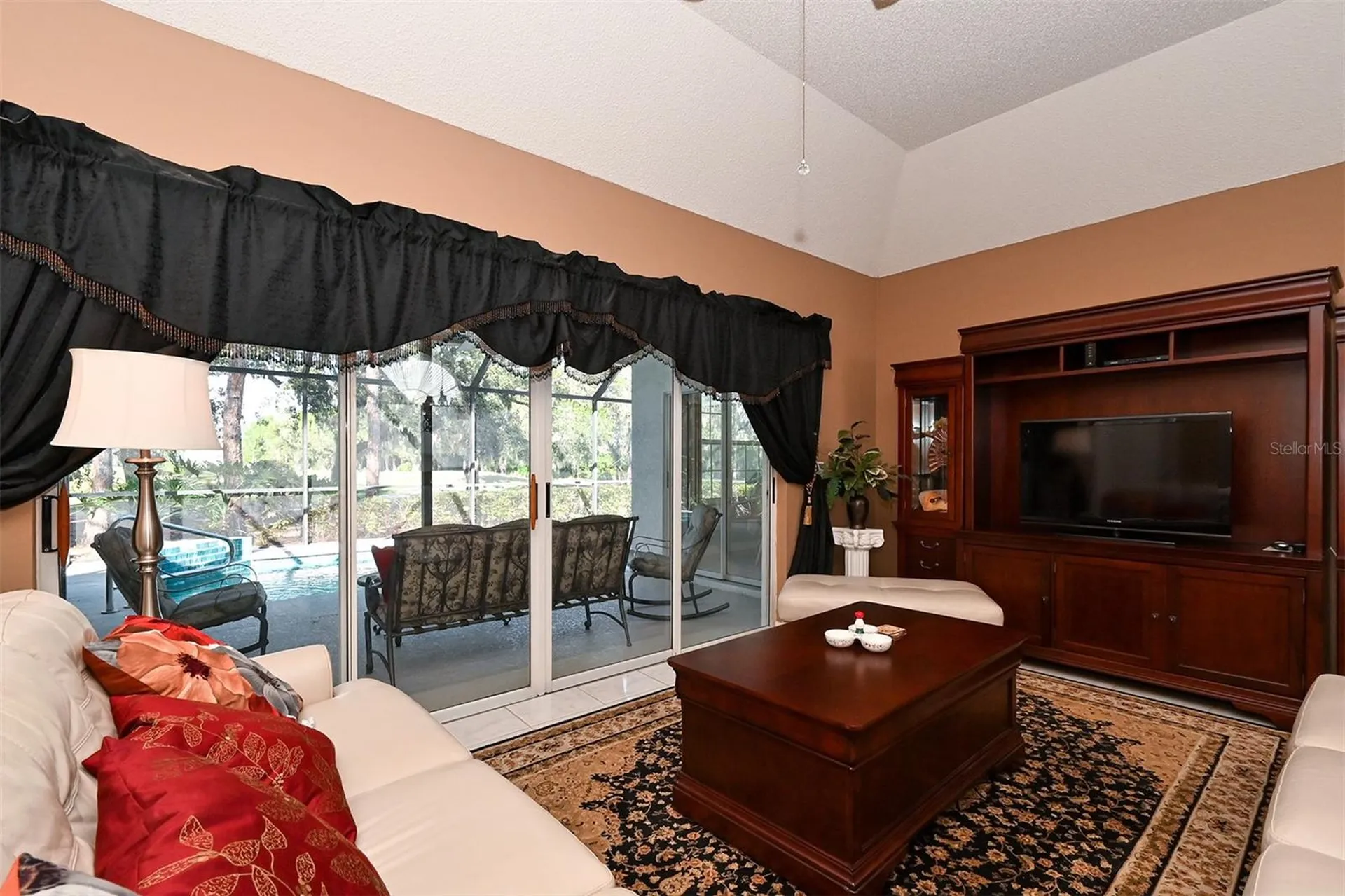 3866 Surrey Court Sarasota FL 34235