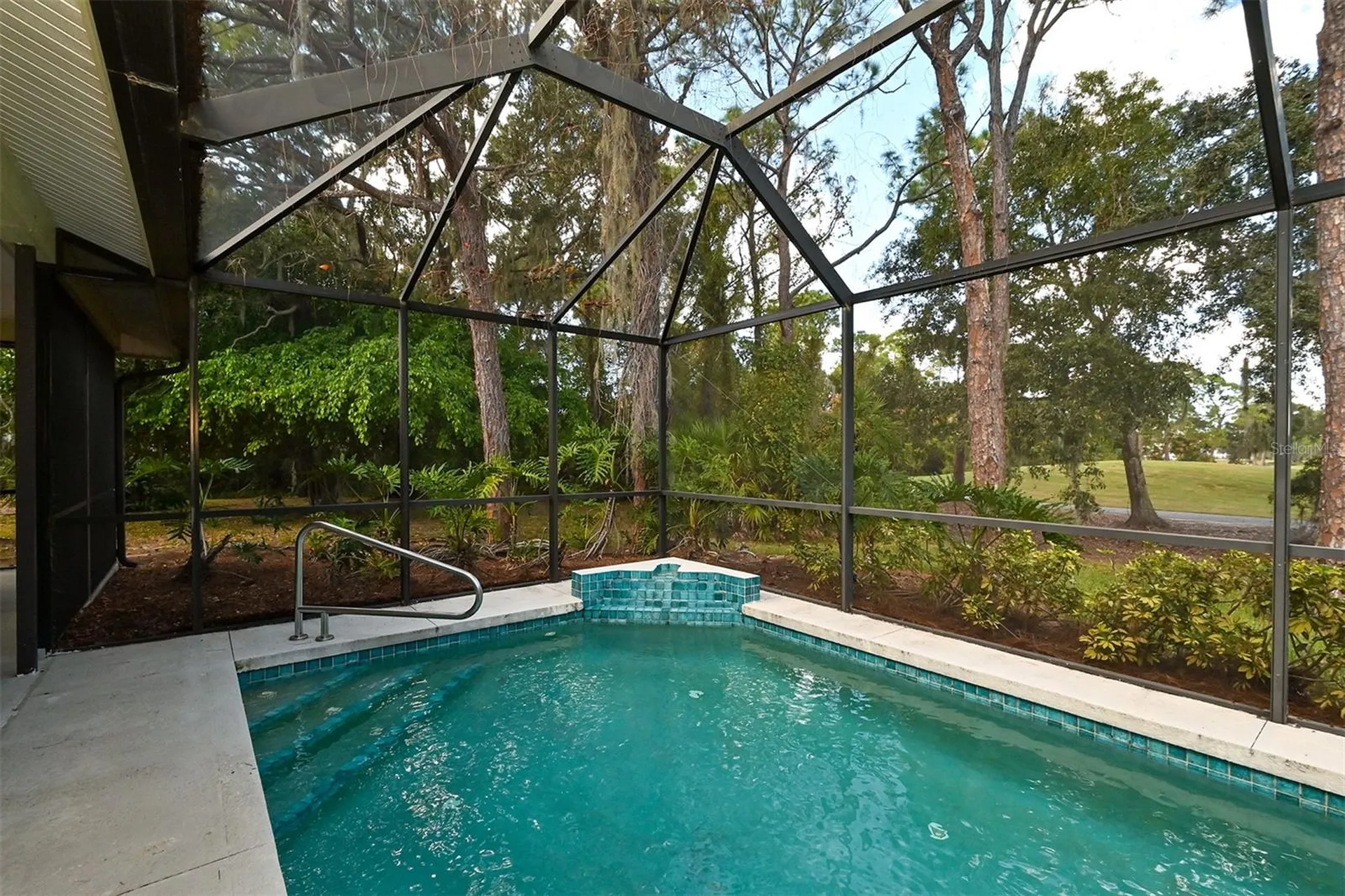 3866 Surrey Court Sarasota FL 34235