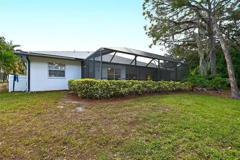 3866 Surrey Court Sarasota FL 34235