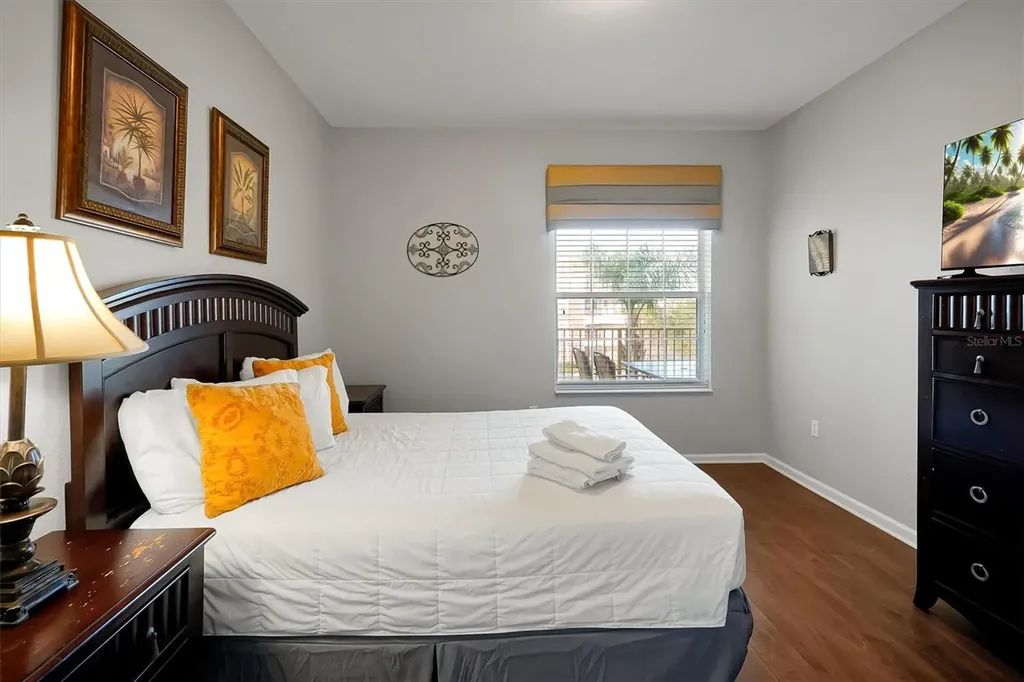 5036 Shoreway Loop Orlando FL 32819