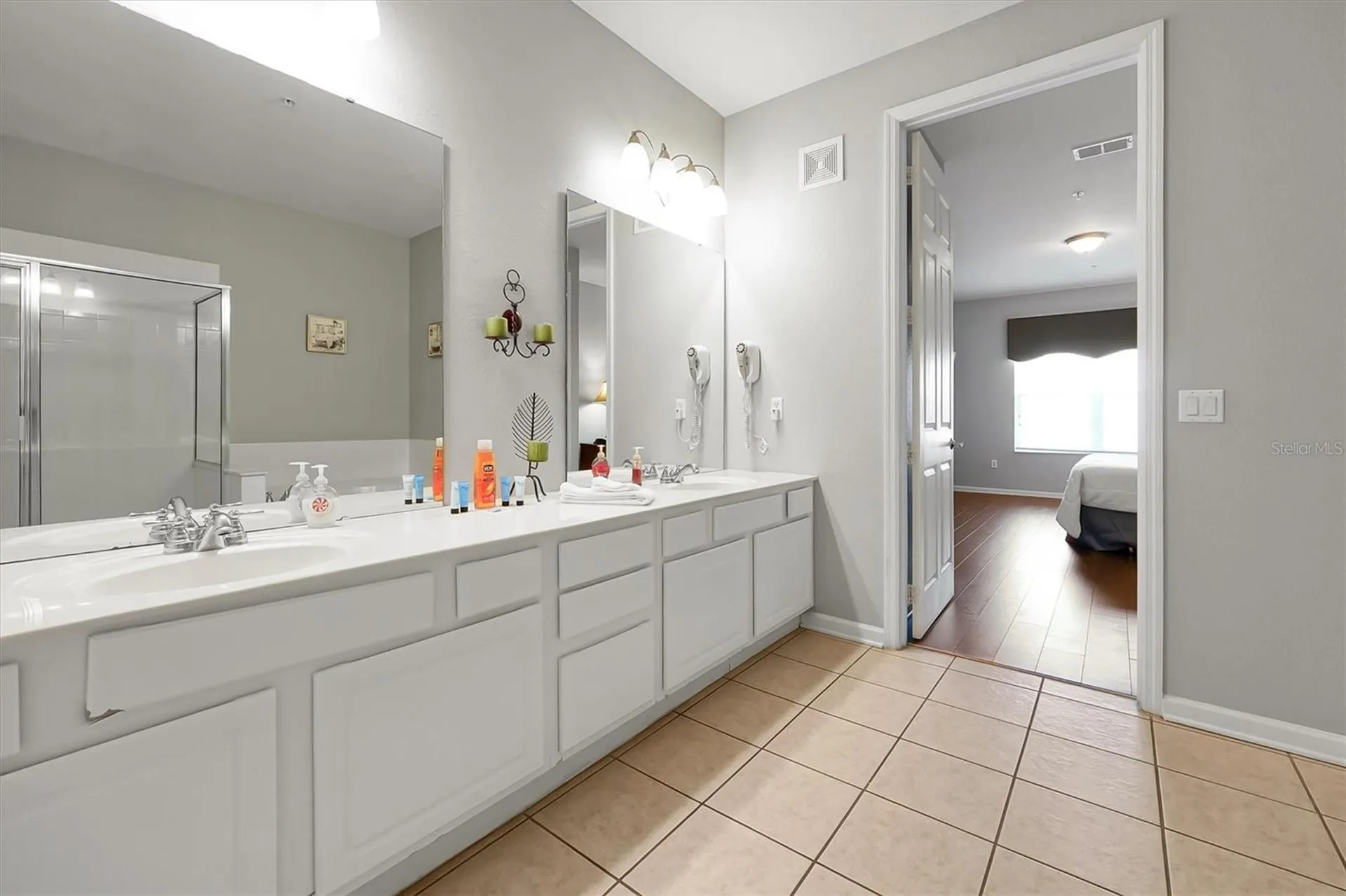5036 Shoreway Loop Orlando FL 32819
