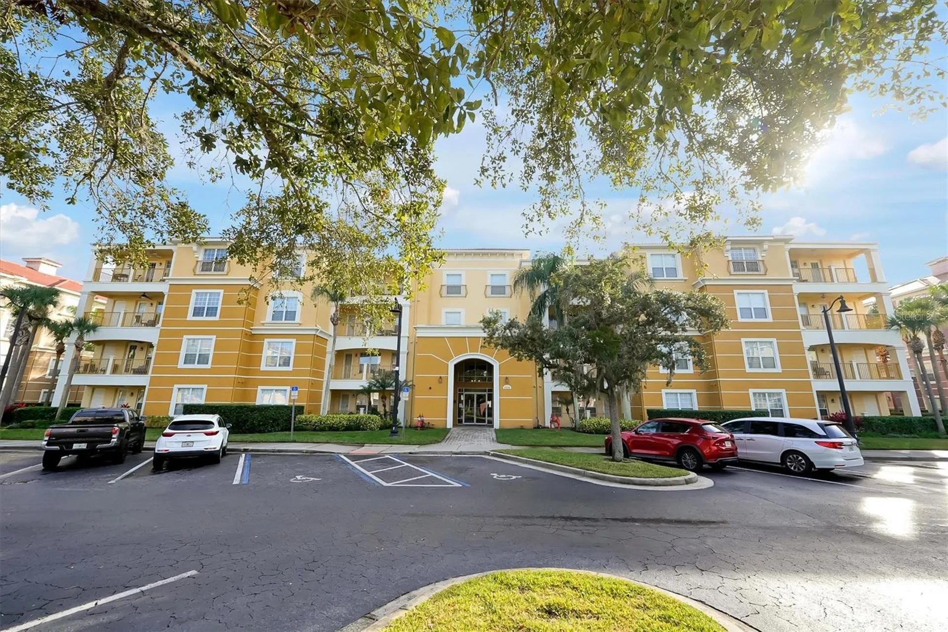 5036 Shoreway Loop Orlando FL 32819