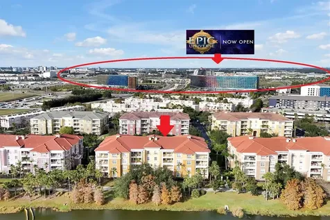 5036 Shoreway Loop Orlando FL 32819