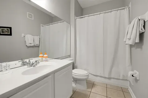 5036 Shoreway Loop Orlando FL 32819