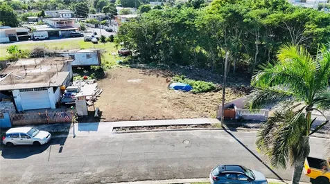 Urb. Jardines De Loiza C-8 Loiza PR 00772