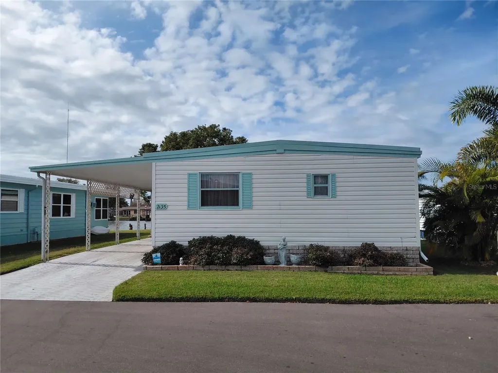 2135 Waterview Drive Holiday FL 34691