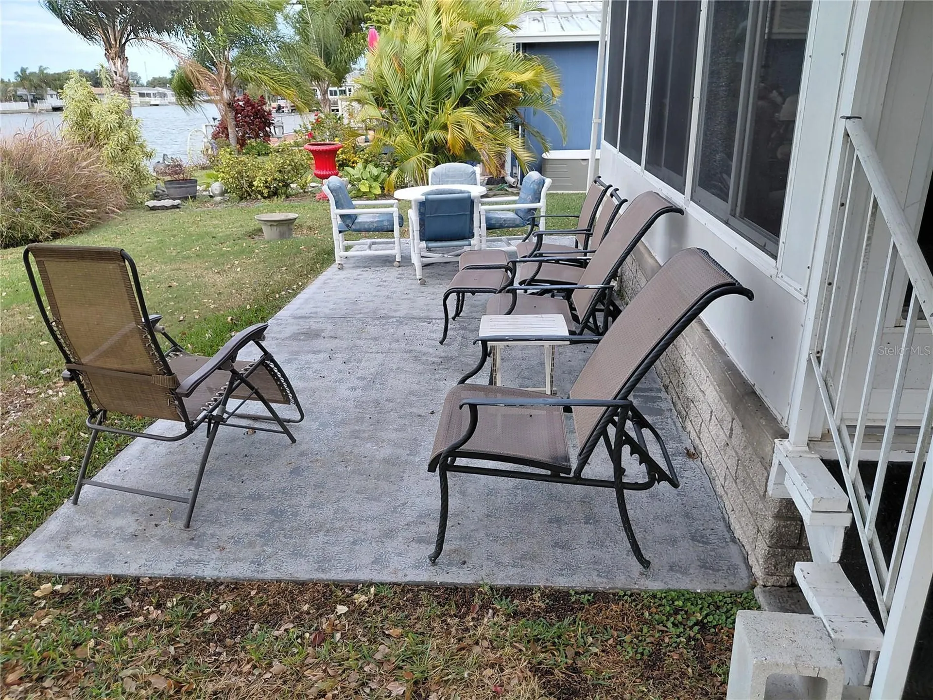 2135 Waterview Drive Holiday FL 34691