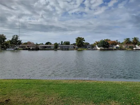 2135 Waterview Drive Holiday FL 34691