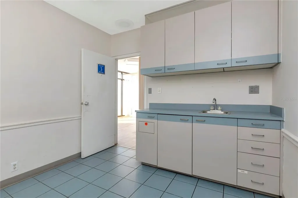 1201 S Myrtle Avenue Clearwater FL 33756