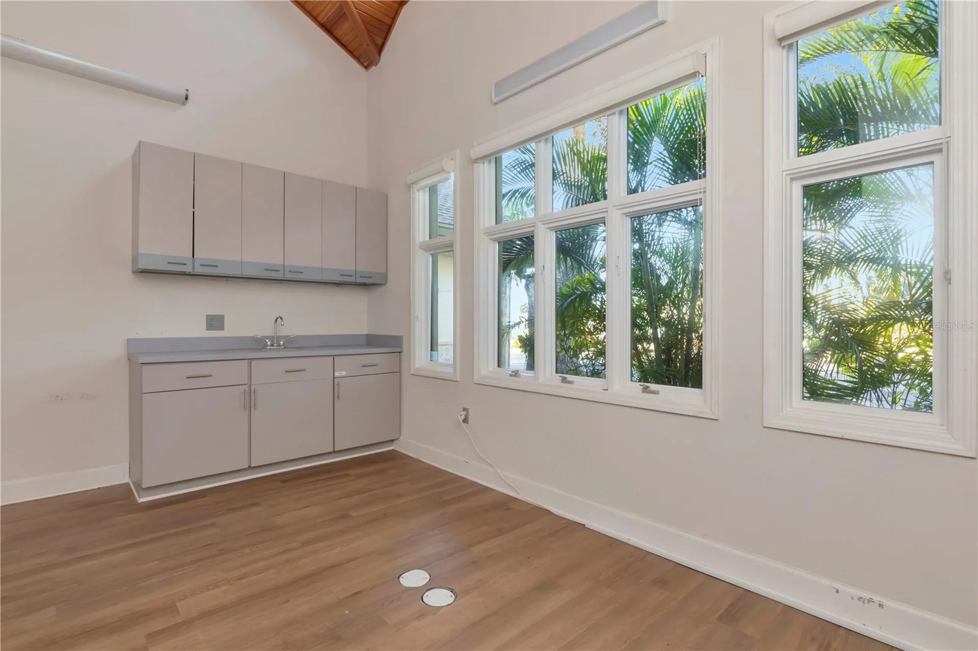 1201 S Myrtle Avenue Clearwater FL 33756