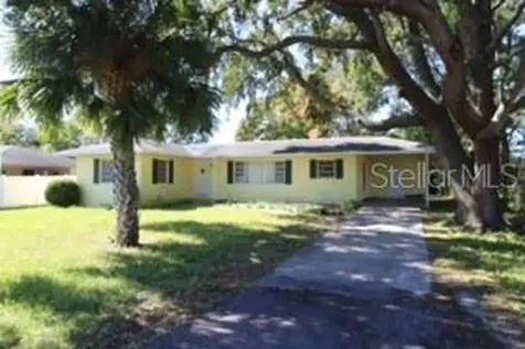 905 Marion Drive Mount Dora FL 32757