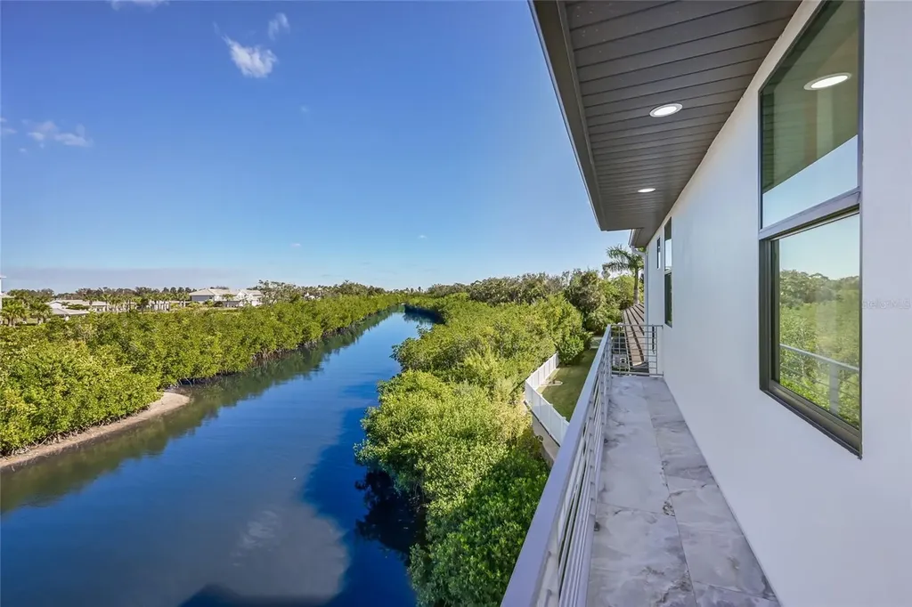 700 Regatta Way Bradenton FL 34208