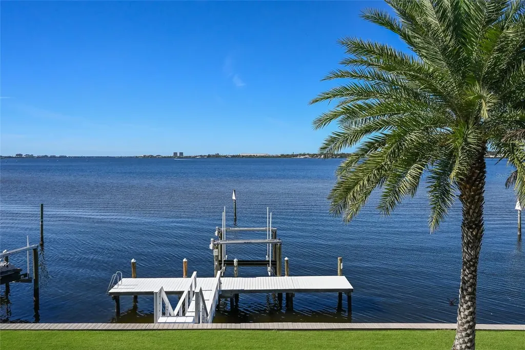 700 Regatta Way Bradenton FL 34208