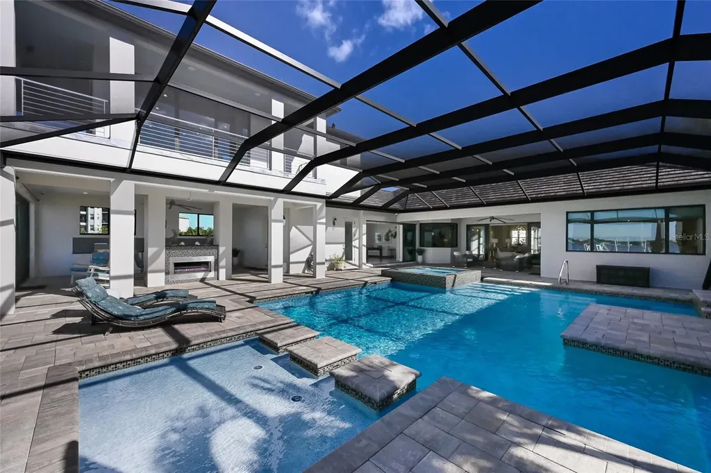 700 Regatta Way Bradenton FL 34208