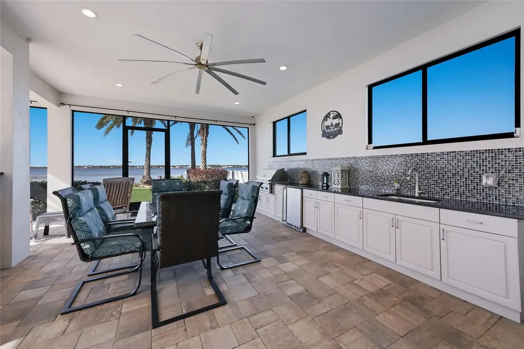 700 Regatta Way Bradenton FL 34208