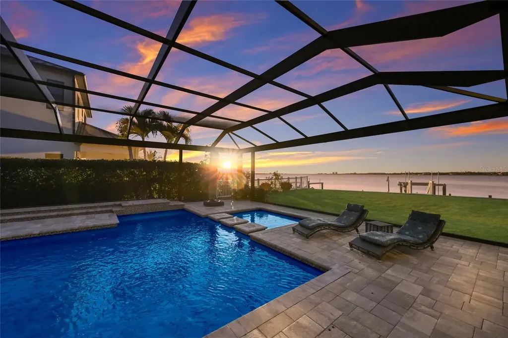 700 Regatta Way Bradenton FL 34208