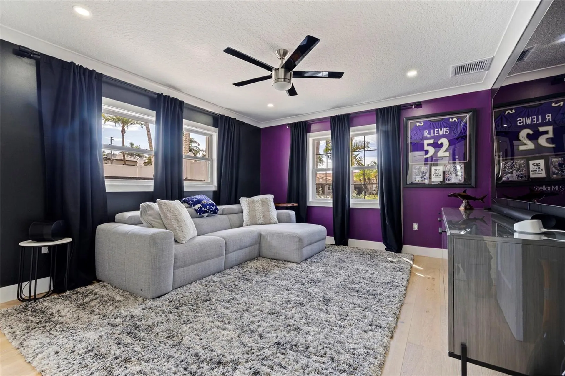 7827 9th Avenue S St Petersburg FL 33707
