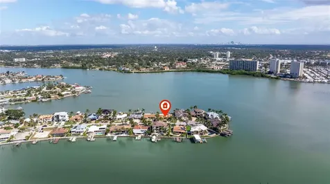 7827 9th Avenue S St Petersburg FL 33707