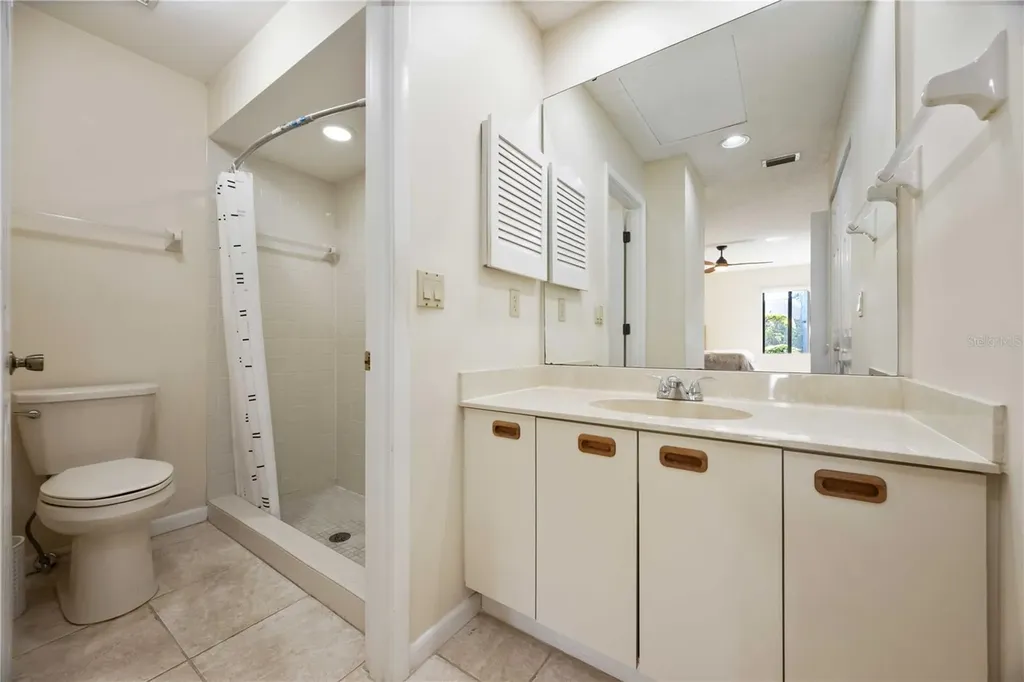 5370 Myrtle Wood Sarasota FL 34235