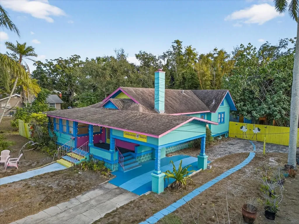 1019 10th Avenue W Bradenton FL 34205