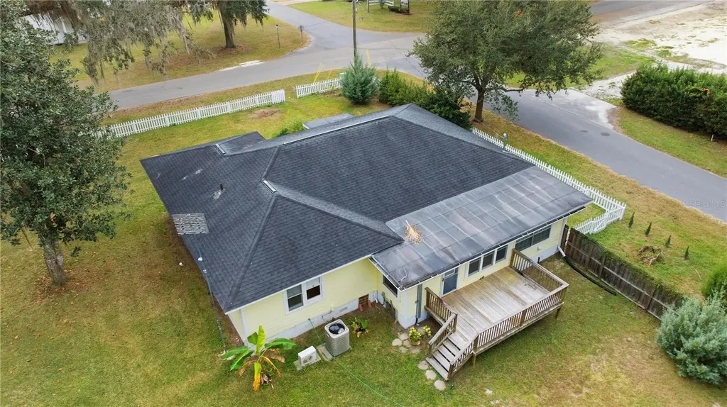 5915 Avenue F Mc Intosh FL 32664