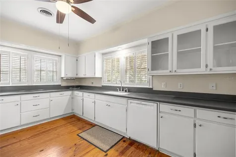 5915 Avenue F Mc Intosh FL 32664