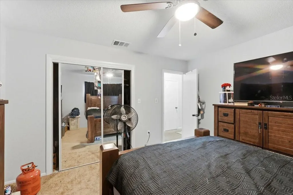 54 Gardner Avenue Lake Wales FL 33898