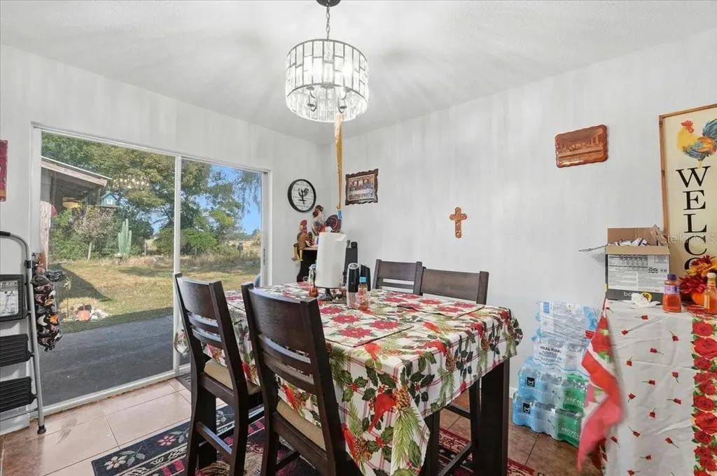 54 Gardner Avenue Lake Wales FL 33898