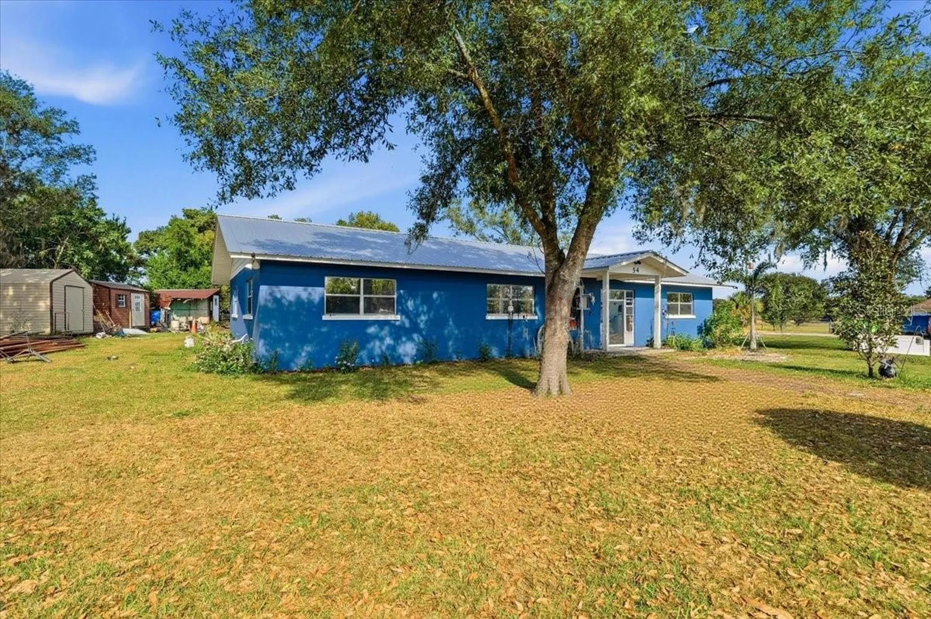 54 Gardner Avenue Lake Wales FL 33898