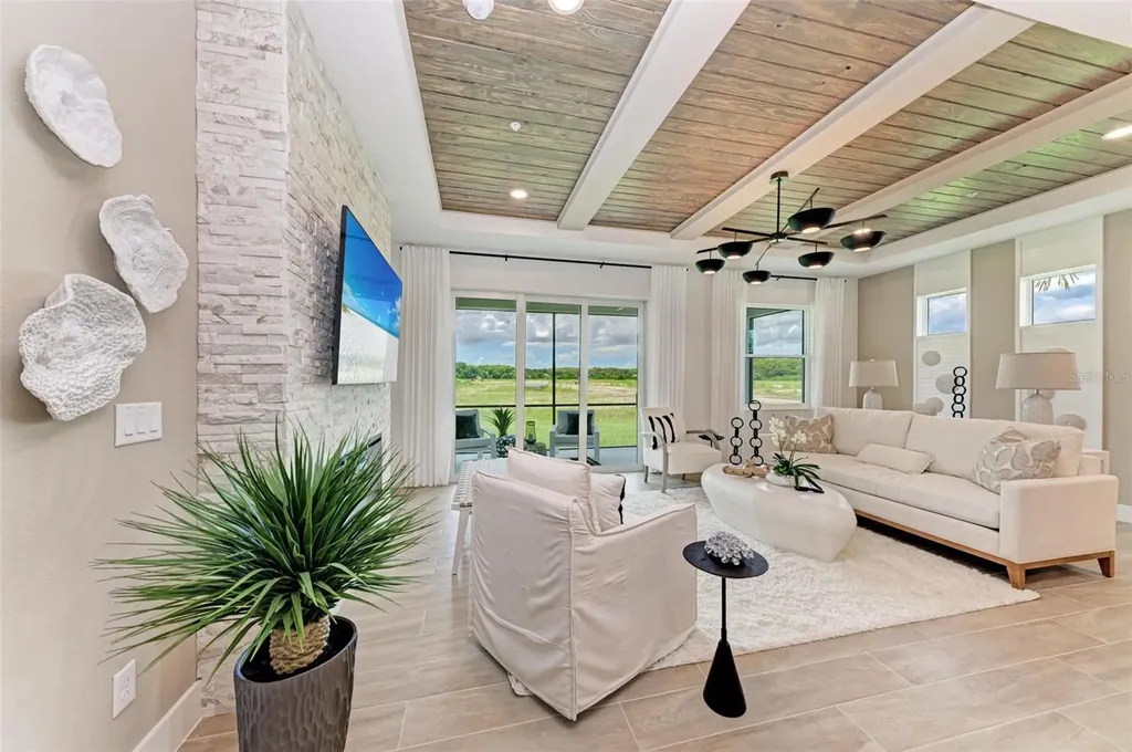 10016 Rembrandt Way Bradenton FL 34212