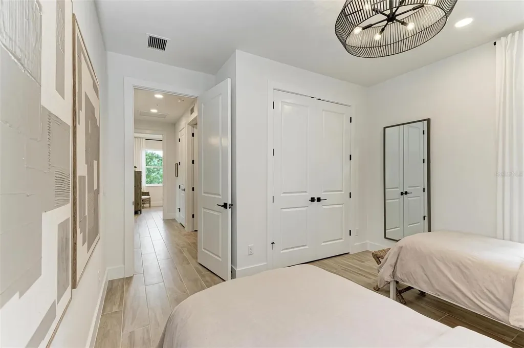 10016 Rembrandt Way Bradenton FL 34212