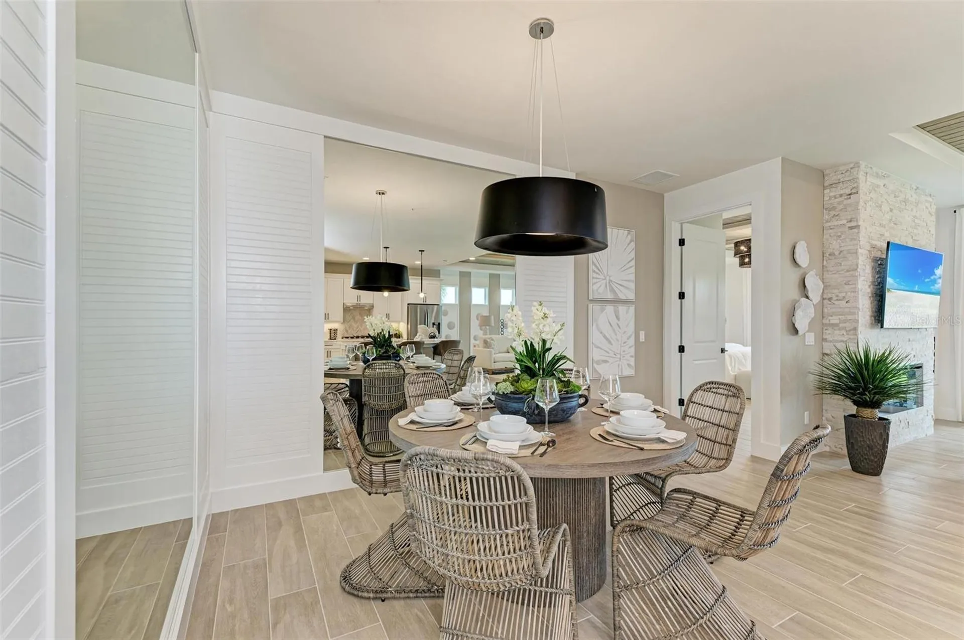 10016 Rembrandt Way Bradenton FL 34212