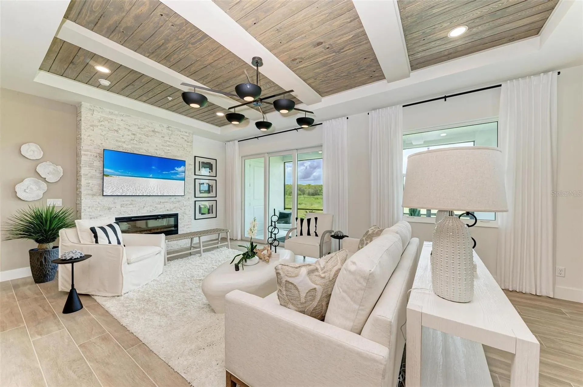 10016 Rembrandt Way Bradenton FL 34212