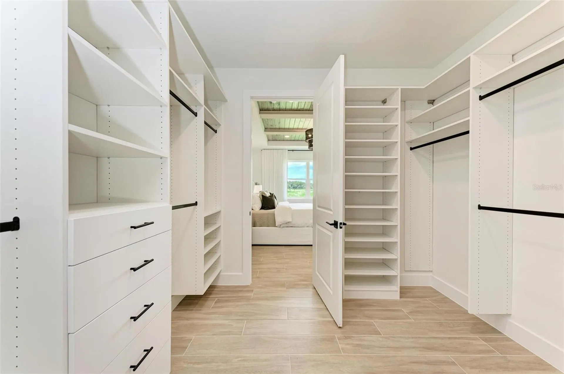 10016 Rembrandt Way Bradenton FL 34212