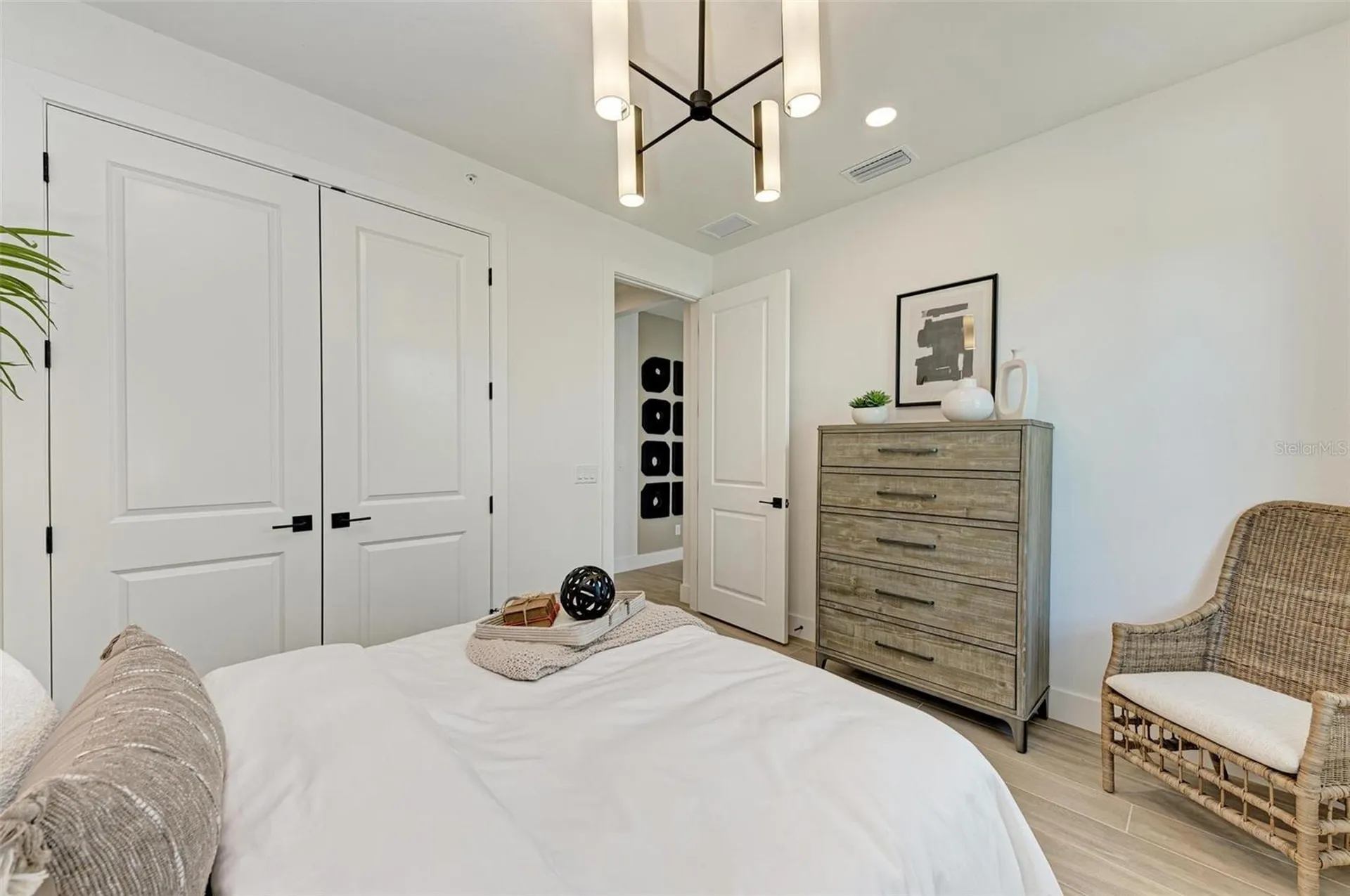 10016 Rembrandt Way Bradenton FL 34212