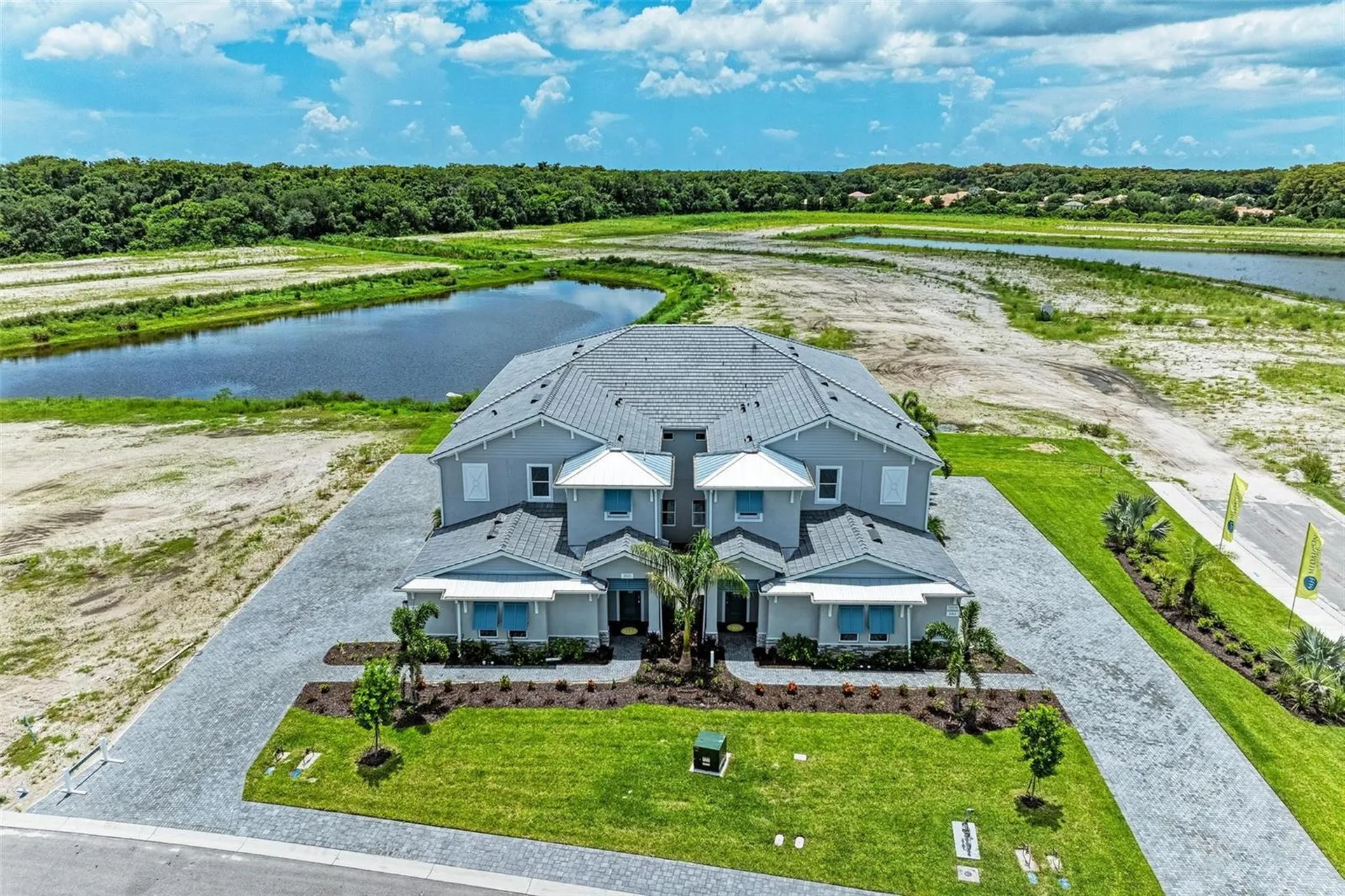 10016 Rembrandt Way Bradenton FL 34212
