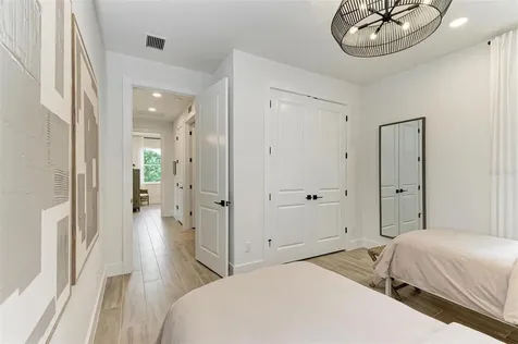 10016 Rembrandt Way Bradenton FL 34212