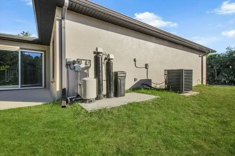 4416 Worcester Avenue North Port FL 34287