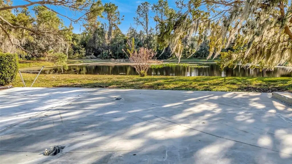 722 Landry Lane Tavares FL 32778