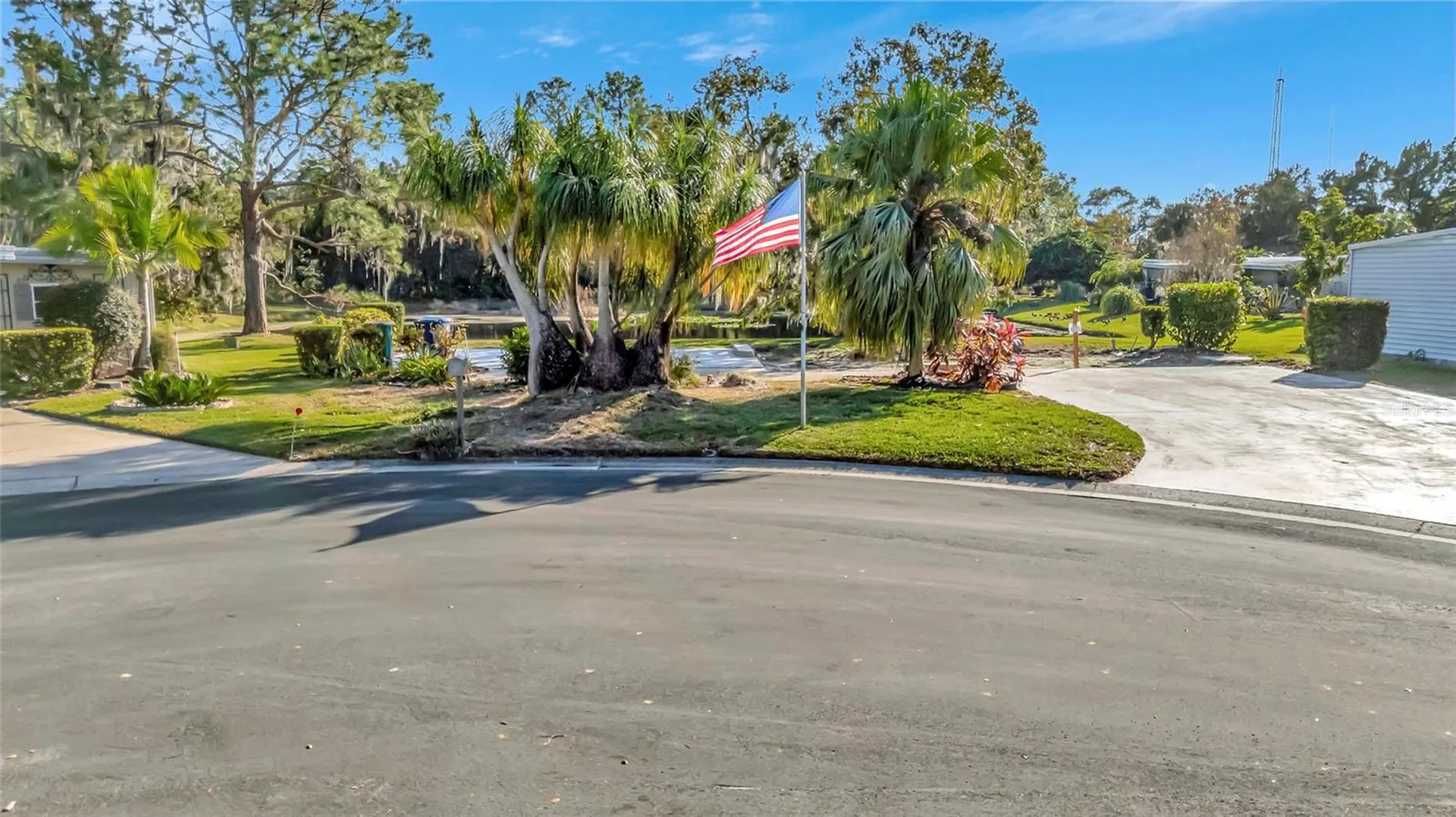 722 Landry Lane Tavares FL 32778