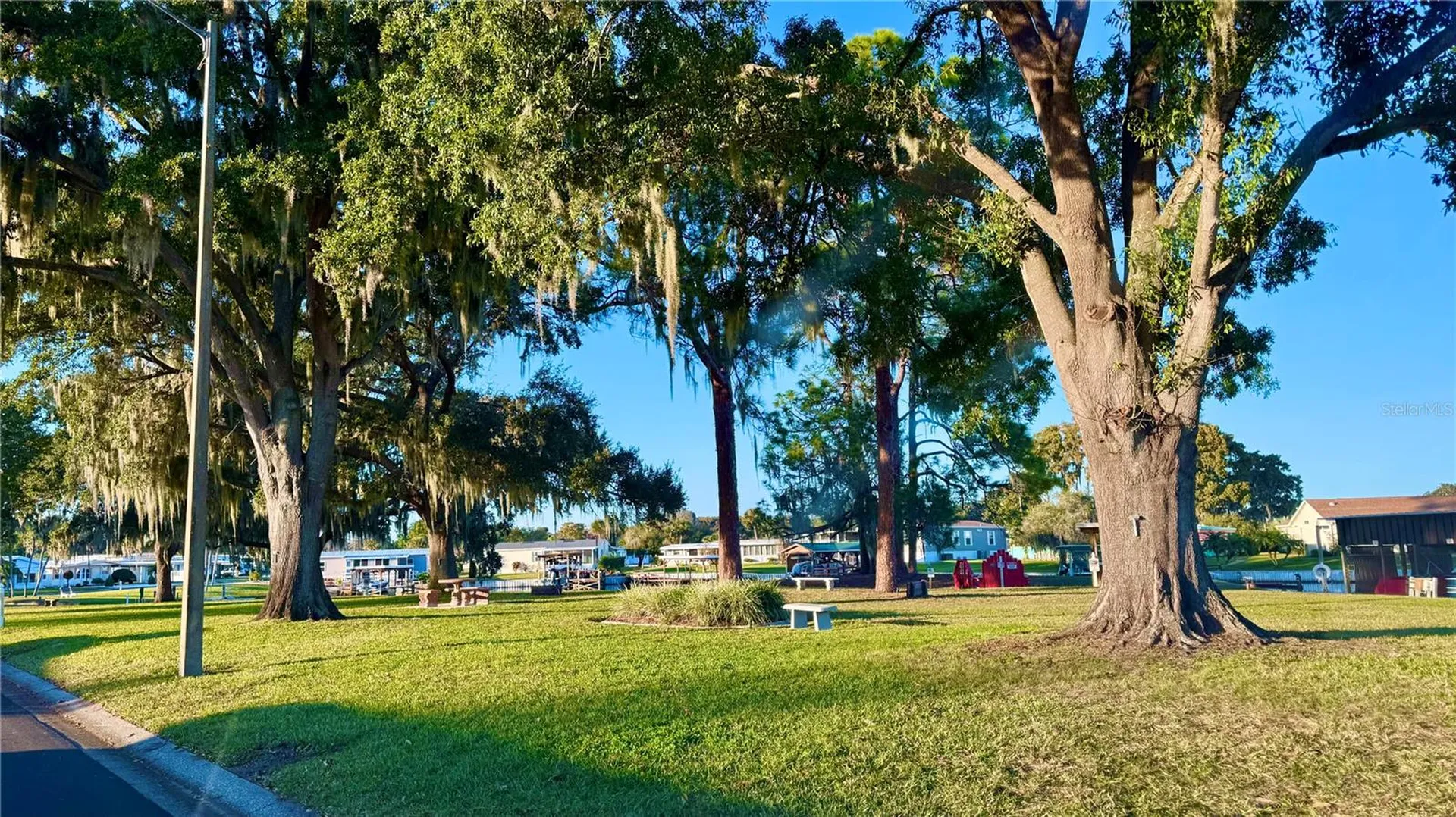 722 Landry Lane Tavares FL 32778