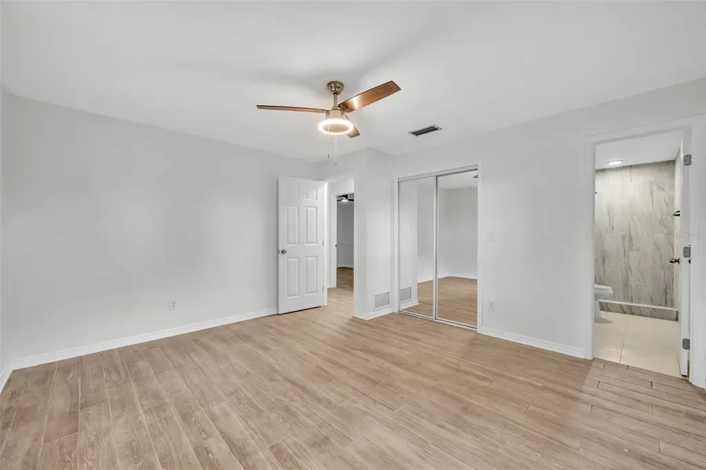 1240 W Voorhis Avenue Deland FL 32720