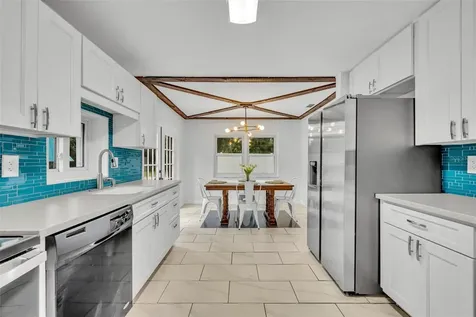 1240 W Voorhis Avenue Deland FL 32720